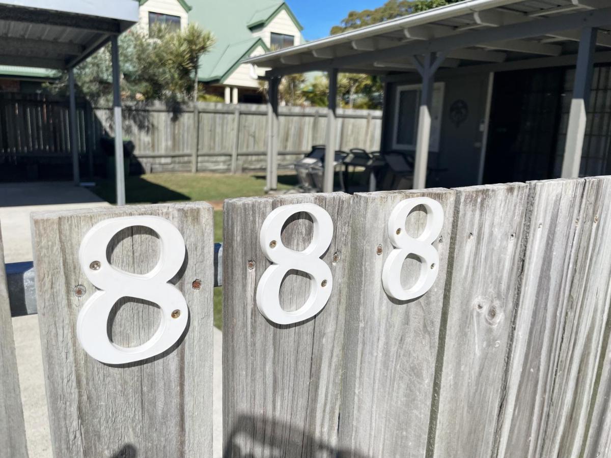 Bribie Beach Bungalow Apartamento Bongaree Exterior foto